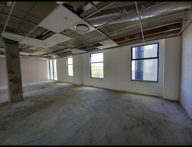 784M² OFFICE TO LET IN BRYANSTON